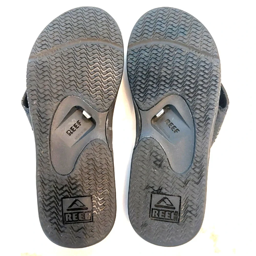 REEF BLACK BOTTLE OPENER FLIP FLOP THONG‎ SANDALS, MENS SIZE 12